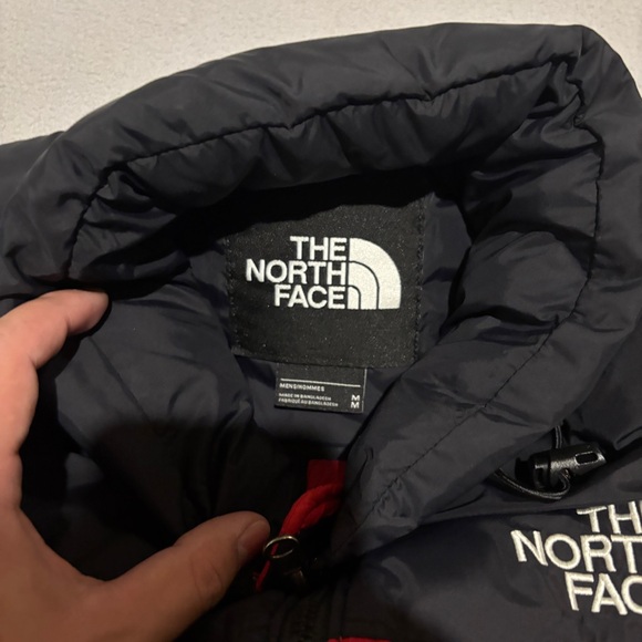 The North Face Nuptse‎ 700 Vest Men's Medium Red Goose Down Puffer Full Zip - Picture 4 of 8